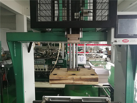 Cardboard Rigid Box Stapling Machine / PLC Control Machine High Efficiency
