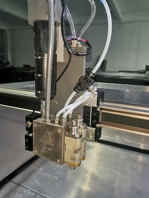 Precise and XY Glue Plotter with 150W Power 2-3Kg/h Glue Output