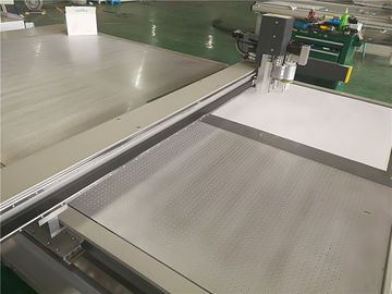 Machine à grande vitesse de coupeur de mousse de commande numérique par ordinateur avec l'outil de coupe multifonctionnel
